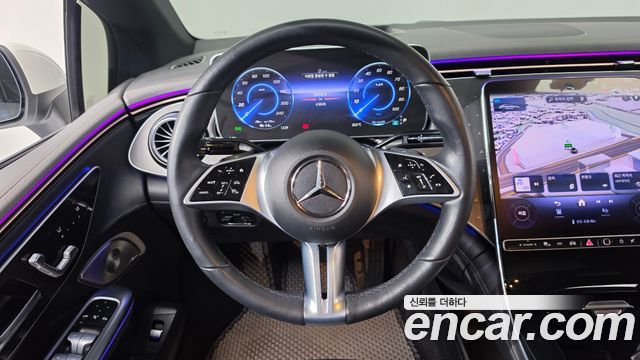 Mercedes-Benz EQE 2023 — photo 19