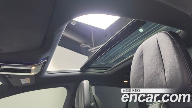 Mercedes-Benz EQE 2023 — photo 24