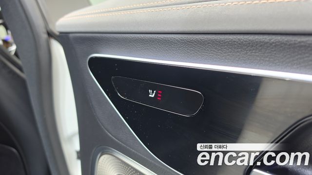 Mercedes-Benz EQE 2023 — photo 35