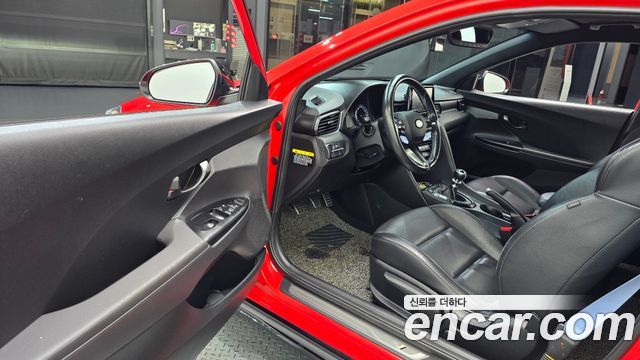 Hyundai Veloster 2020 — photo 13