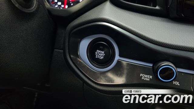 Hyundai Veloster 2020 — photo 24