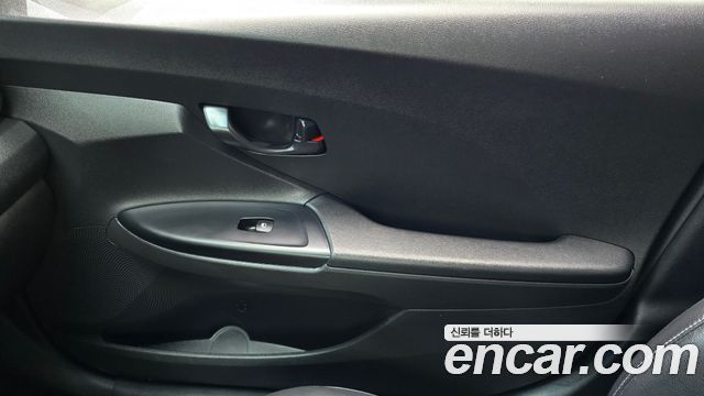 Hyundai Veloster 2020 — photo 15