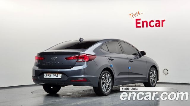 Hyundai AVANTE 2019 — photo 2