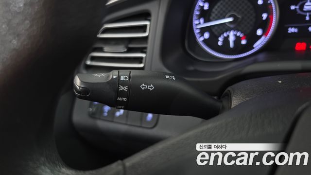 Hyundai AVANTE 2019 — photo 23