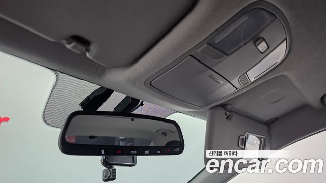 Hyundai AVANTE 2019 — photo 25