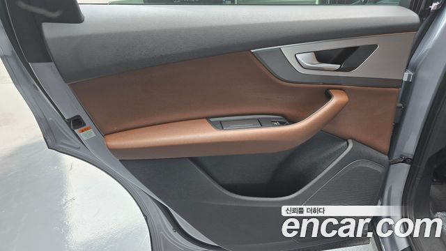 Audi Q7 2019 — photo 15