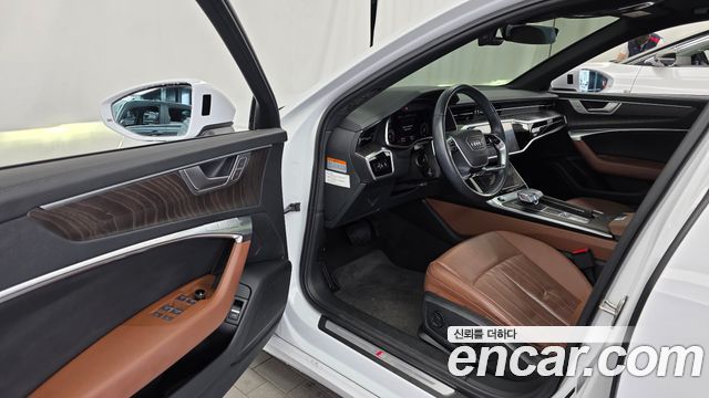 Audi A6 2022 — photo 10