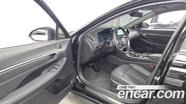 Hyundai Sonata 2023 — photo 13