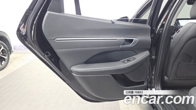 Hyundai Sonata 2023 — photo 15