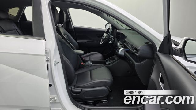Hyundai Kona 2023 — photo 17