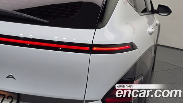 Hyundai Kona 2023 — photo 9
