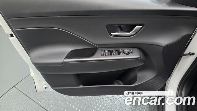 Hyundai Kona 2023 — photo 14