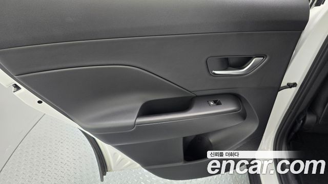 Hyundai Kona 2023 — photo 15