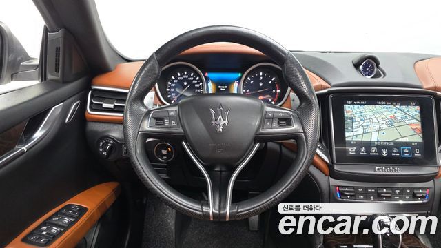 Maserati Ghibli 2017 — photo 13