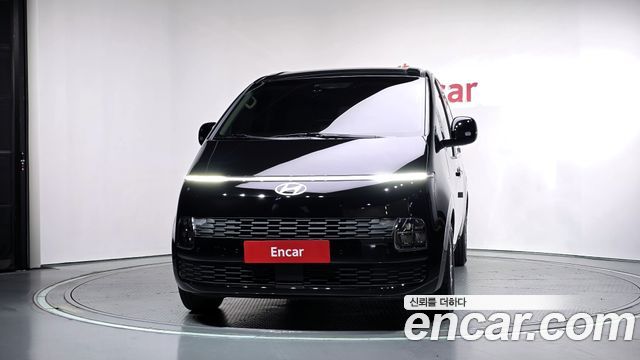 Hyundai Staria 2026 — photo 3