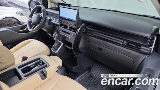 Hyundai Staria 2026 — photo 7