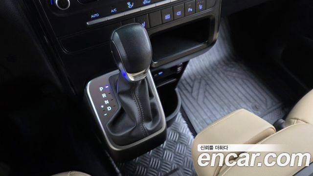 Hyundai Staria 2026 — photo 9