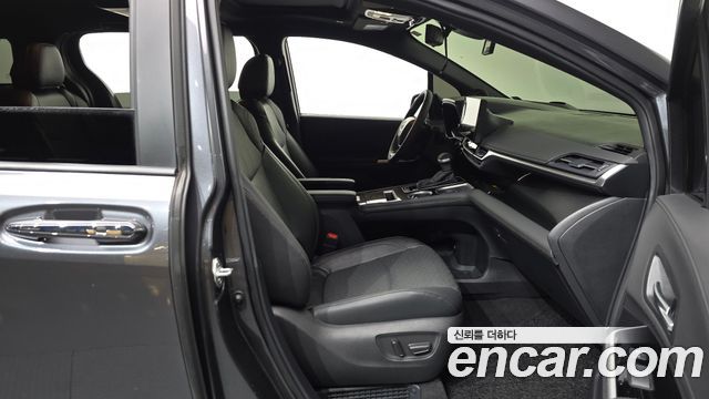 Toyota Sienna 2025 — photo 17