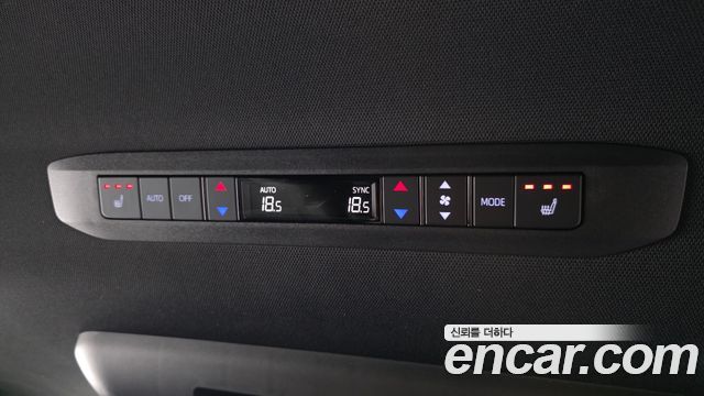 Toyota Sienna 2025 — photo 24