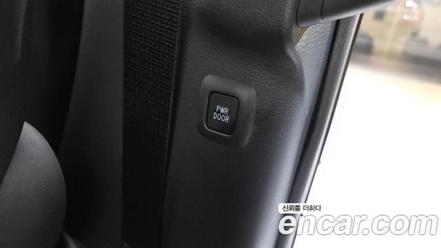 Toyota Sienna 2025 — photo 28