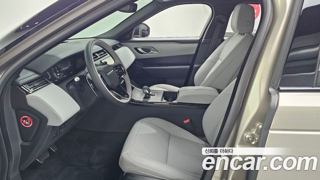 Land Rover Range Rover Velar 2026 — photo 3