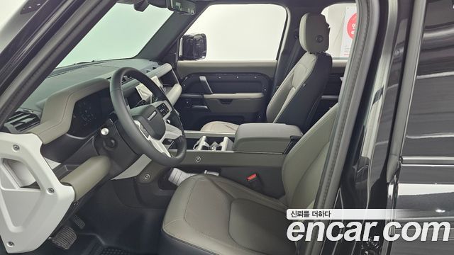 Land Rover Defender 2026 — photo 3