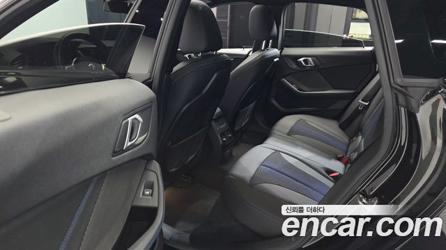 BMW 2-Series 2024 — photo 16