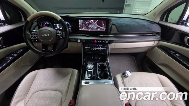 Kia Canival 2023 — photo 10