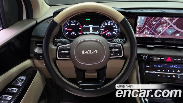 Kia Canival 2023 — photo 18