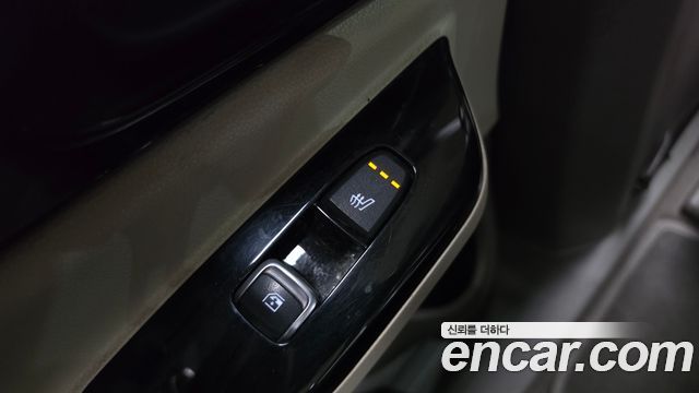 Kia Canival 2023 — photo 24