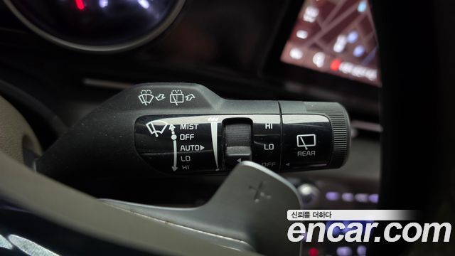 Kia Canival 2023 — photo 31