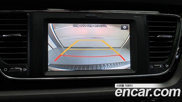 Kia Canival 2017 — photo 21