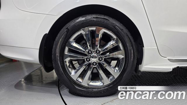 Kia Canival 2017 — photo 7