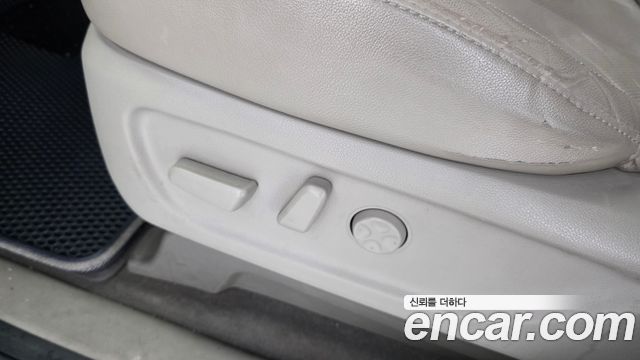 Kia Canival 2017 — photo 27