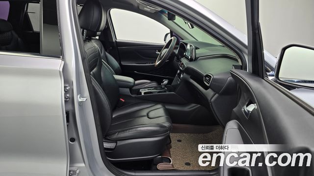 Hyundai Santafe 2019 — photo 17