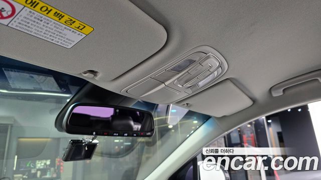 Hyundai Santafe 2019 — photo 22