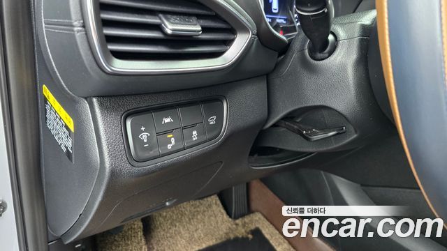 Hyundai Santafe 2019 — photo 23
