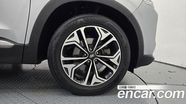 Hyundai Santafe 2019 — photo 7