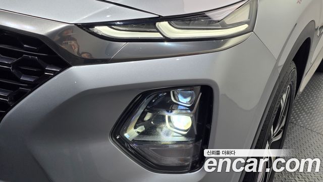 Hyundai Santafe 2019 — photo 8