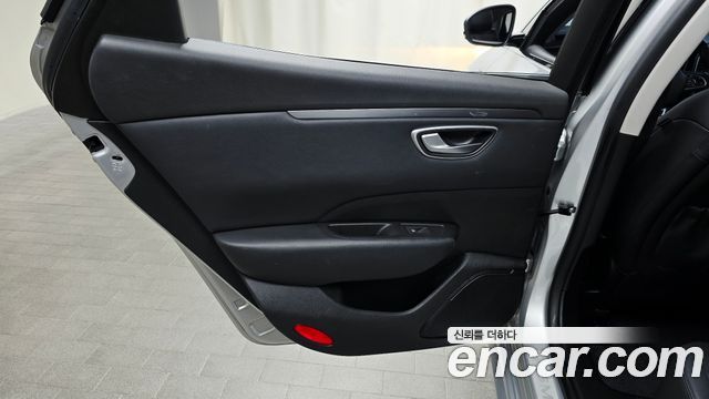 Renault Korea SM6 2017 — photo 15