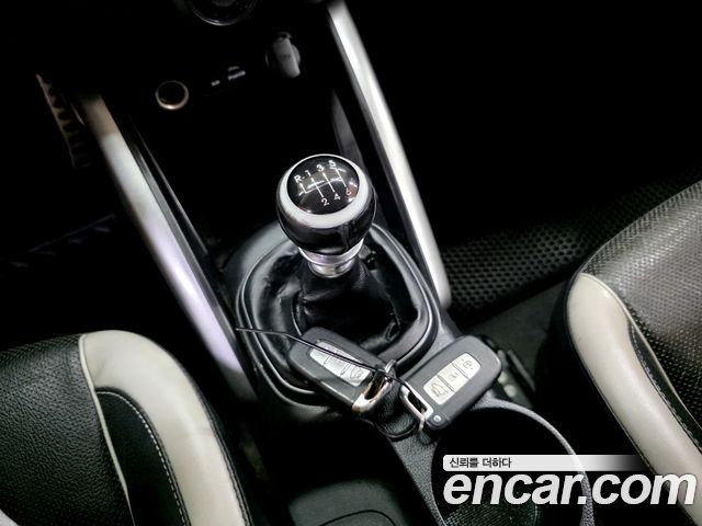 Hyundai Veloster 2015 — photo 12
