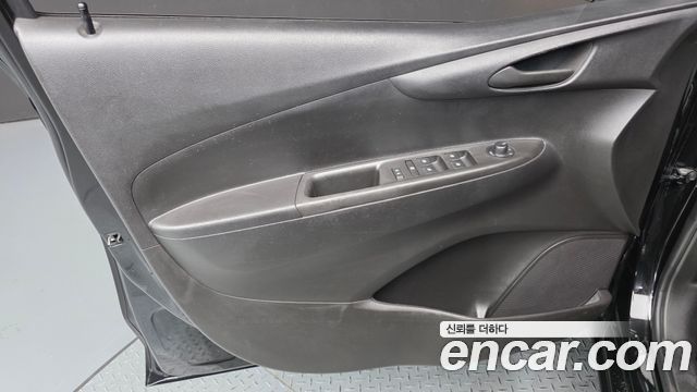 Chevrolet Korea Spark 2017 — photo 14