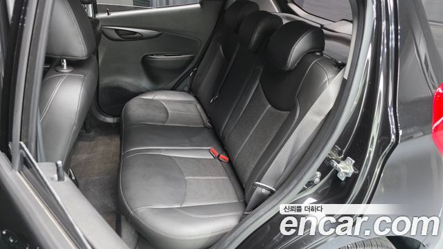 Chevrolet Korea Spark 2017 — photo 16