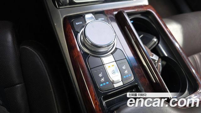 Genesis EQ900 2016 — photo 12