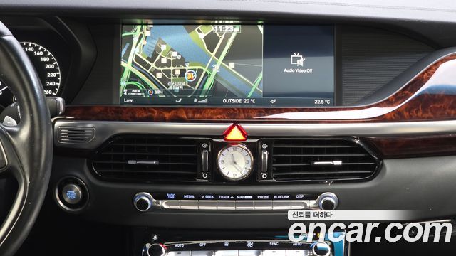 Genesis EQ900 2016 — photo 20