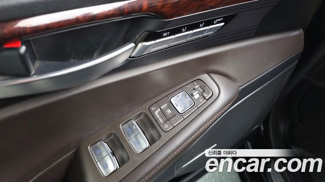 Genesis EQ900 2016 — photo 34