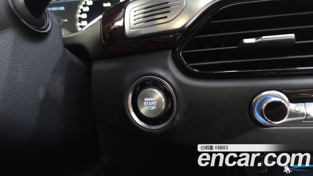 Genesis EQ900 2016 — photo 37