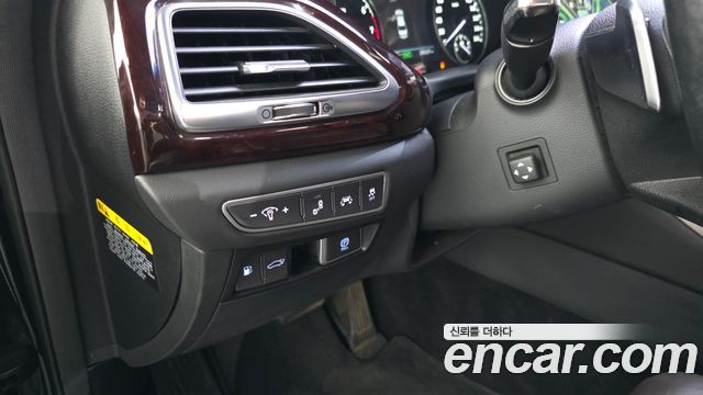 Genesis EQ900 2016 — photo 39