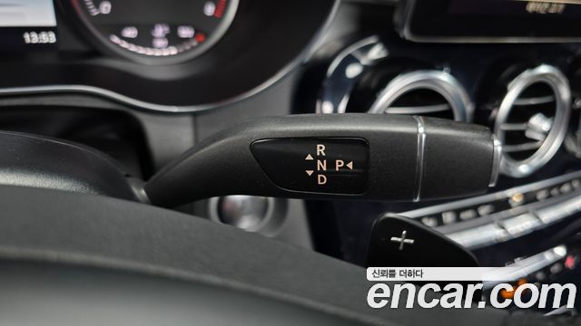 Mercedes-Benz GLC-Class 2019 — photo 12