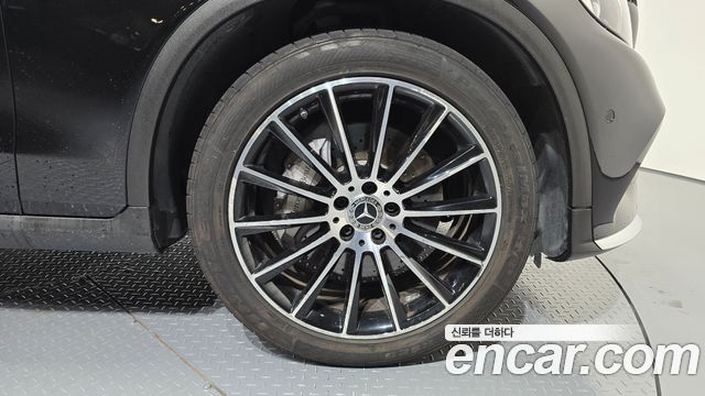 Mercedes-Benz GLC-Class 2019 — photo 7